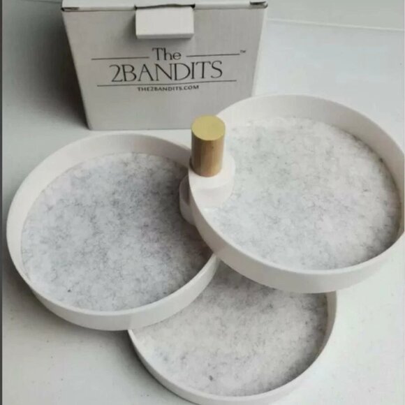 Jewelry Organizer Tray The 2Bandits 3-Tiered Catchall Plastic White NEW - Picture 1 of 5